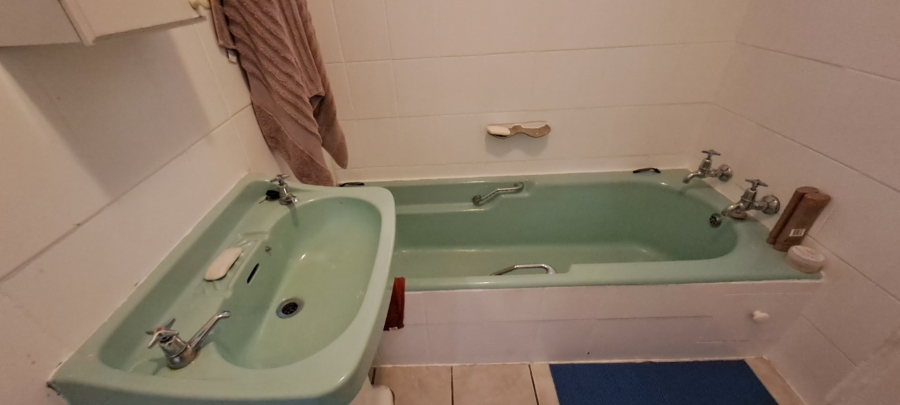 6 Bedroom Property for Sale in Panorama Free State